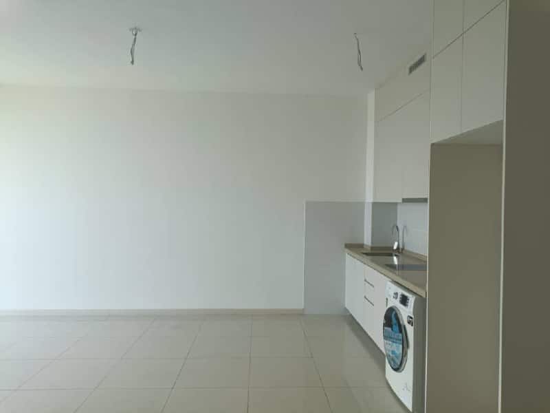 Condominium Macrolink Medini 4