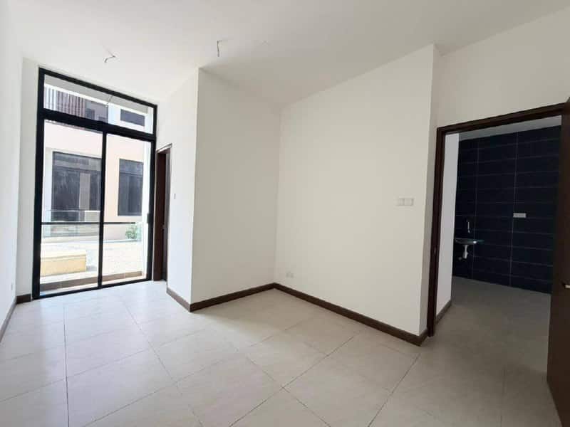 Double Storey Superlink Endlot Aurora Sentral 6