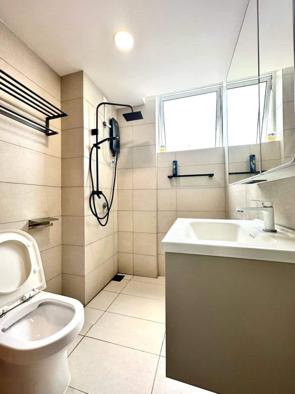 Condo MBW Bay 7