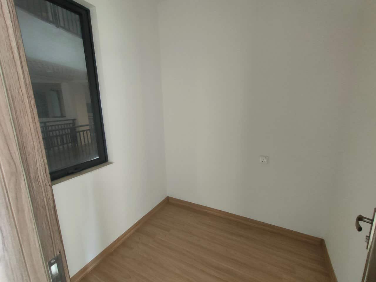Condo Forest City 6