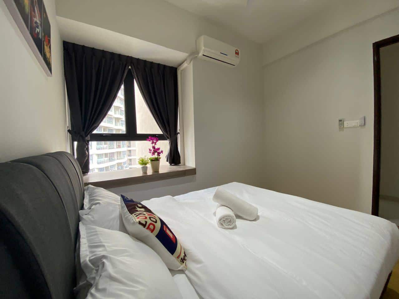 Condominium Bay Point Baypoint Country Garden Danga Bay 3