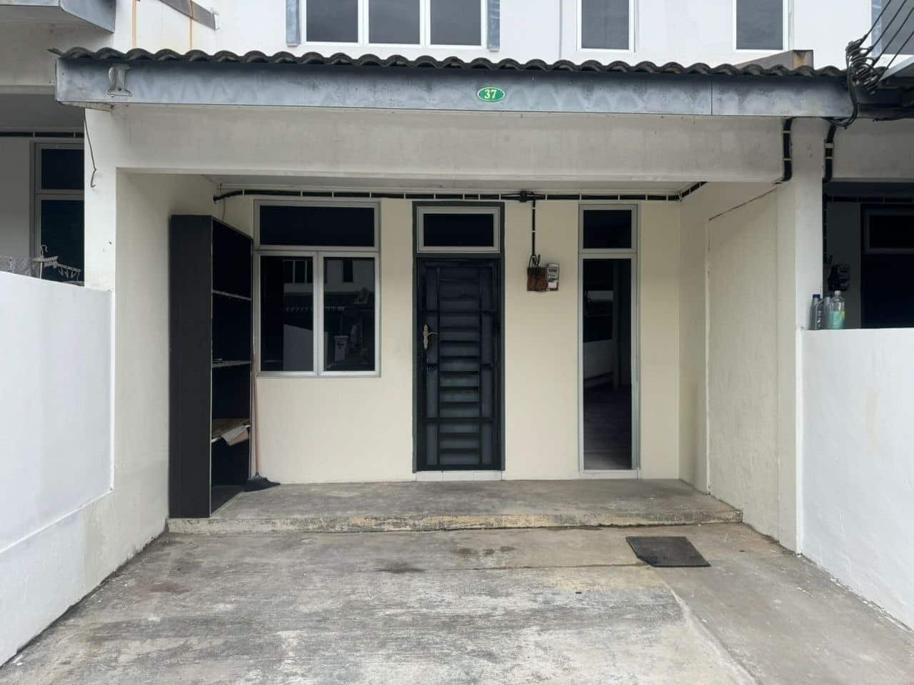 Double Storey House Taman Mutiara Rini 2