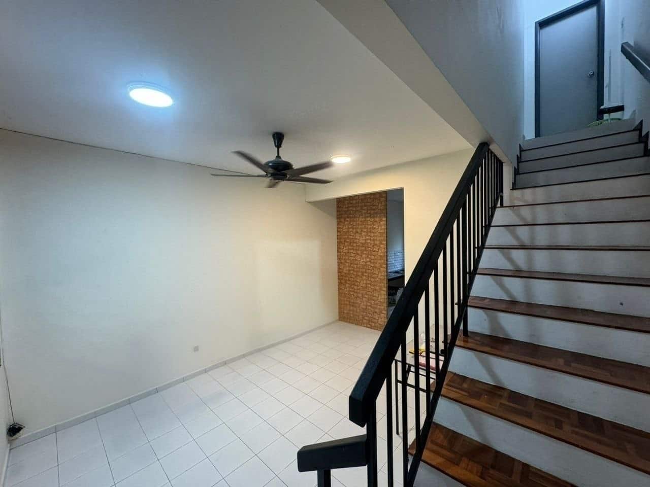 Double Storey House Taman Mutiara Rini 4