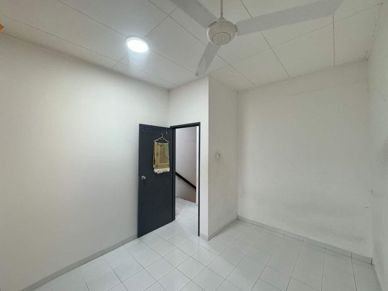 Double Storey House Taman Mutiara Rini 7