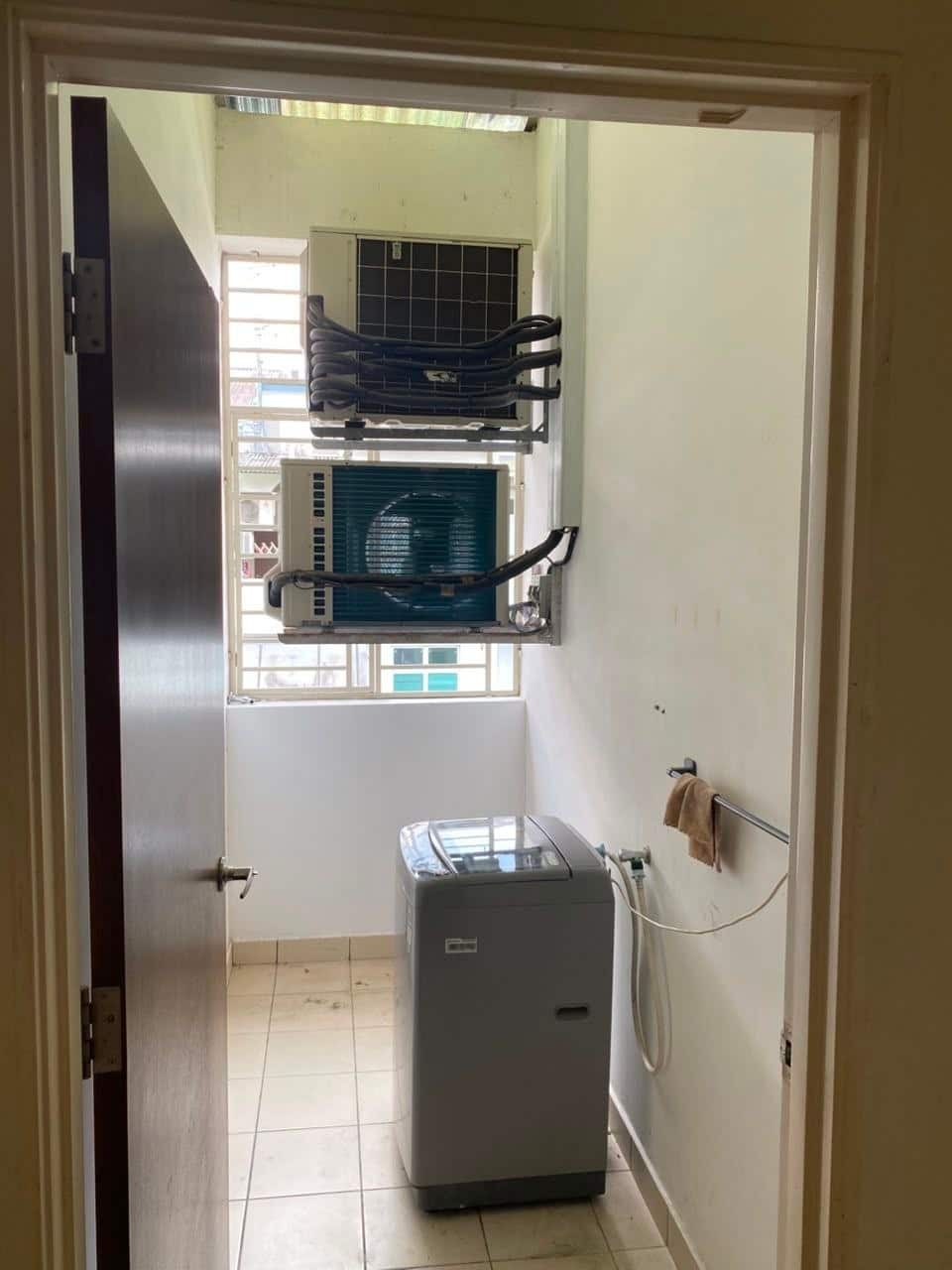 Townhouse Taman Sutera Utama 10