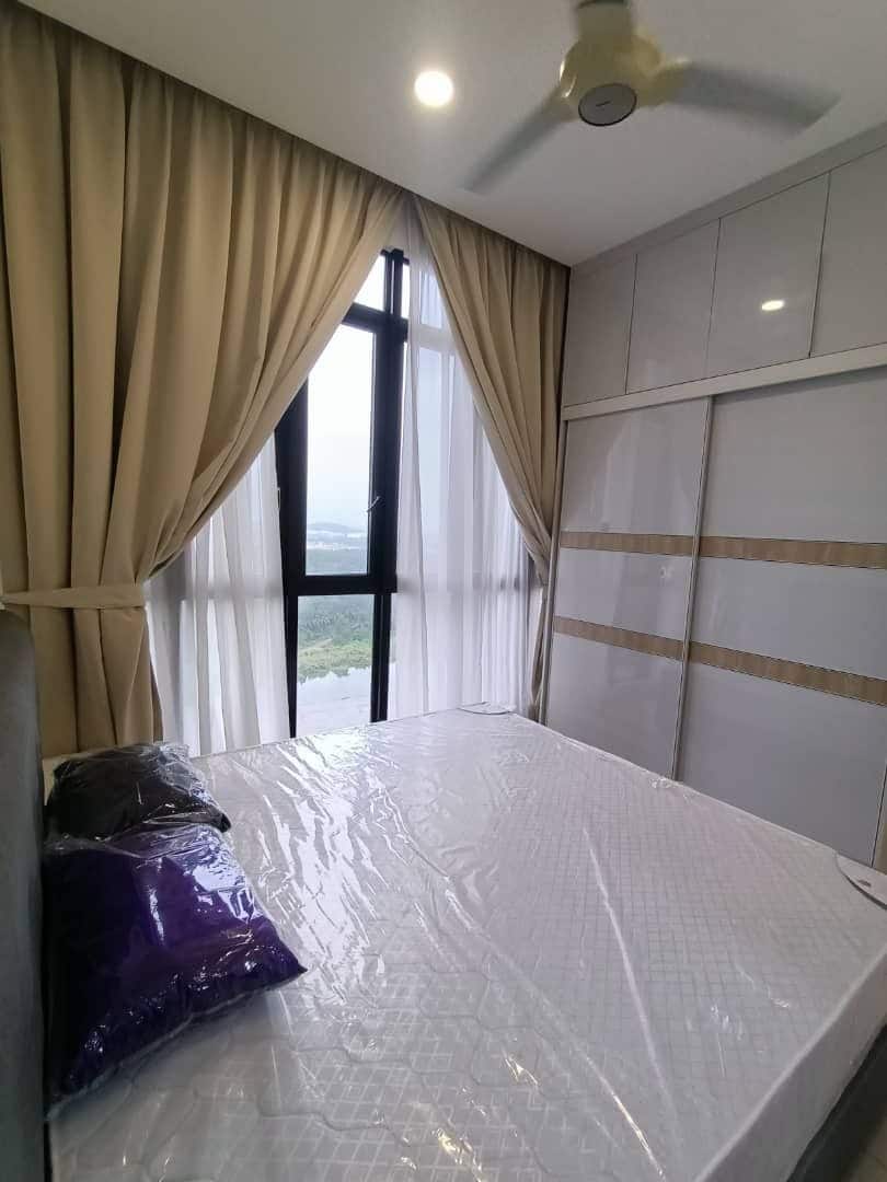 Condo Medini 5