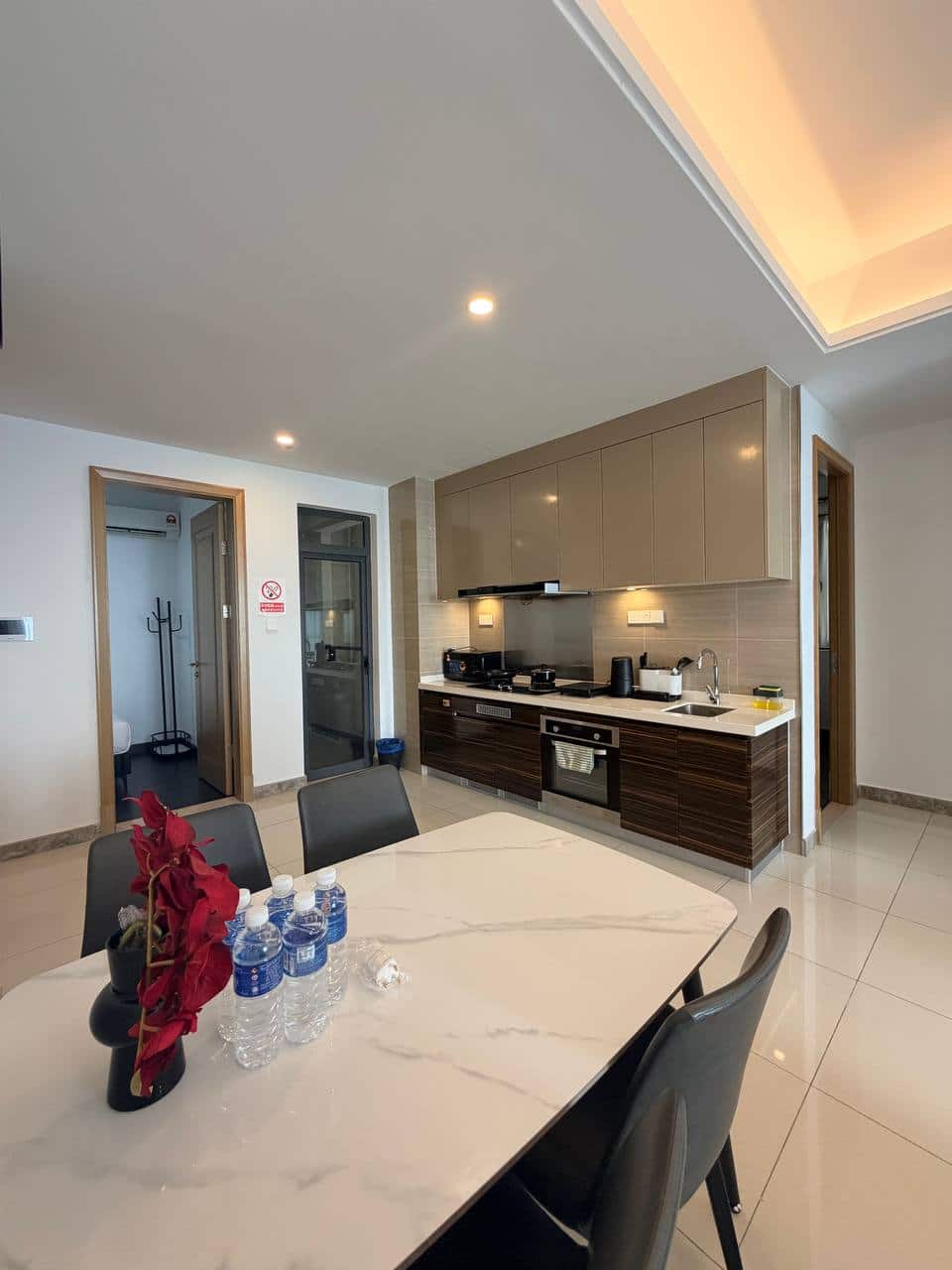 Service Residence End Lot Tanjung Puteri 6