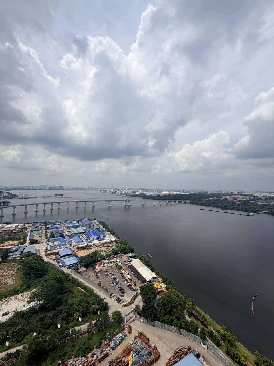 Service Residence End Lot Tanjung Puteri 5