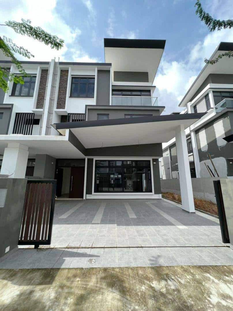 Three Storey Semi-D Nusa Sentral 1
