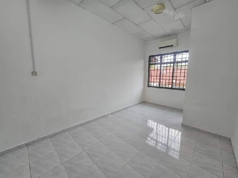 2-Storey Terrace House Taman Pulai Utama 5