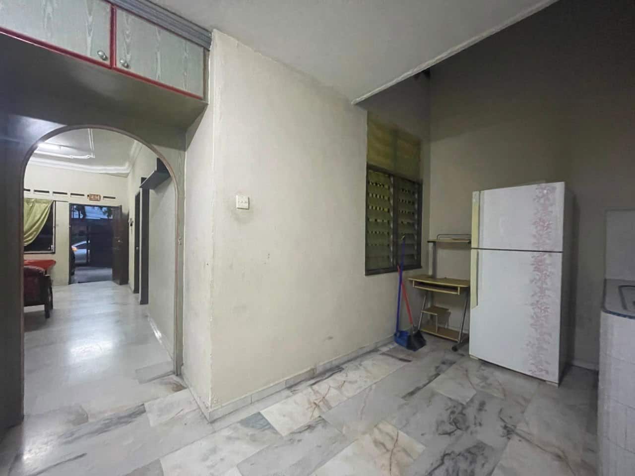 Single Storey House Taman Ungku Tun Aminah 4