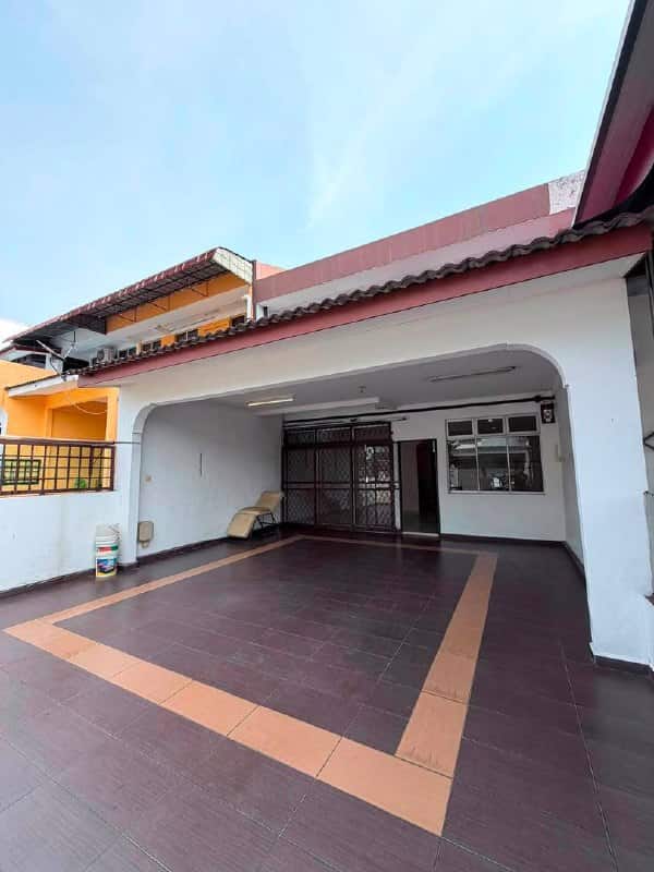 2-Storey Terrace House Taman Sri Putri 2