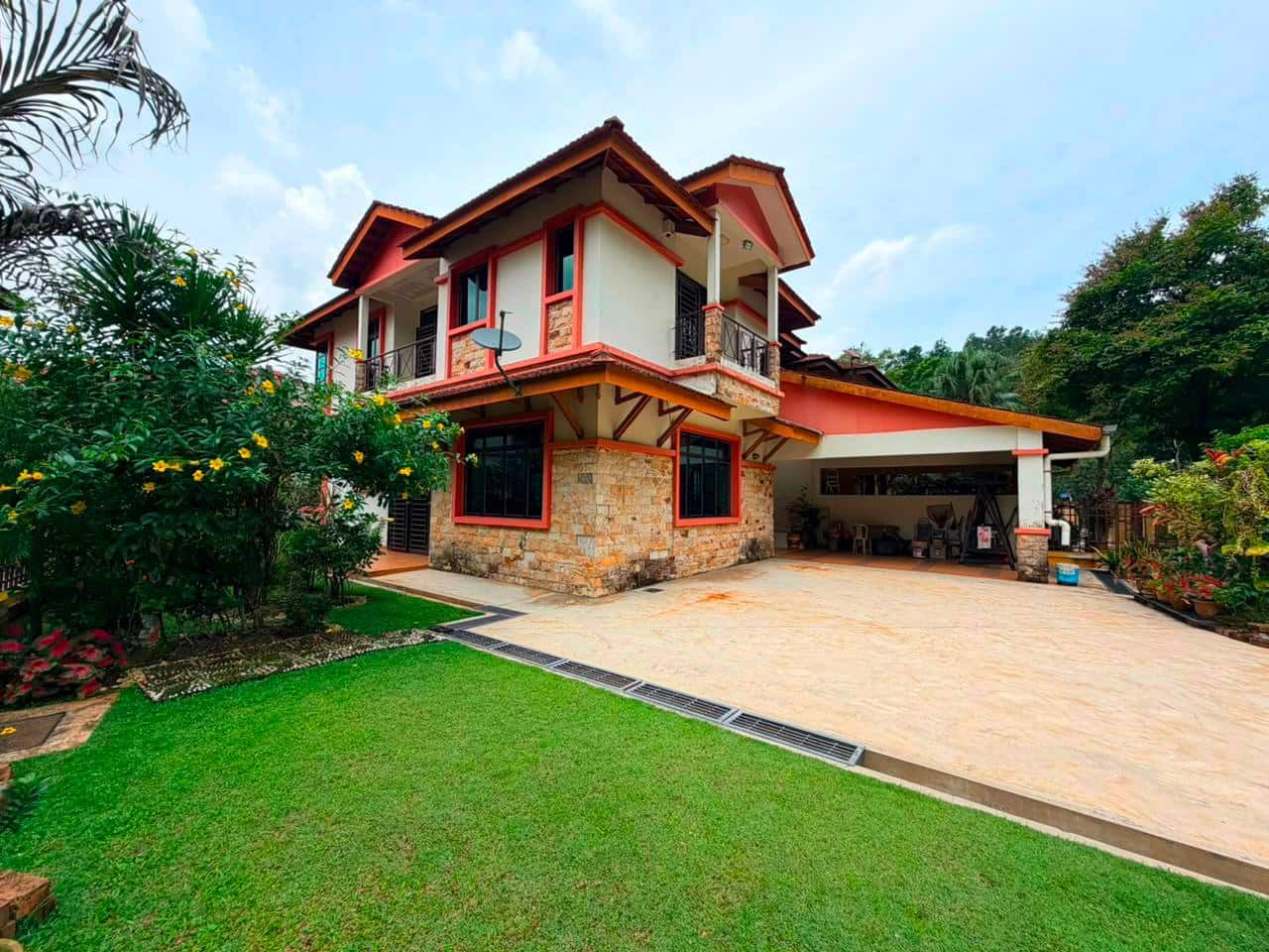 2-Storey Semi-D Endlot Nusa Idaman 3 1