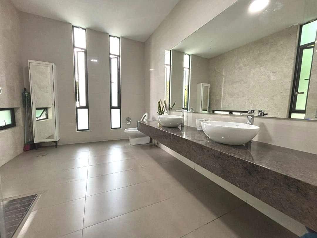 3-Storey Bungalow Isola Grandeur @ Senibong Cove 12
