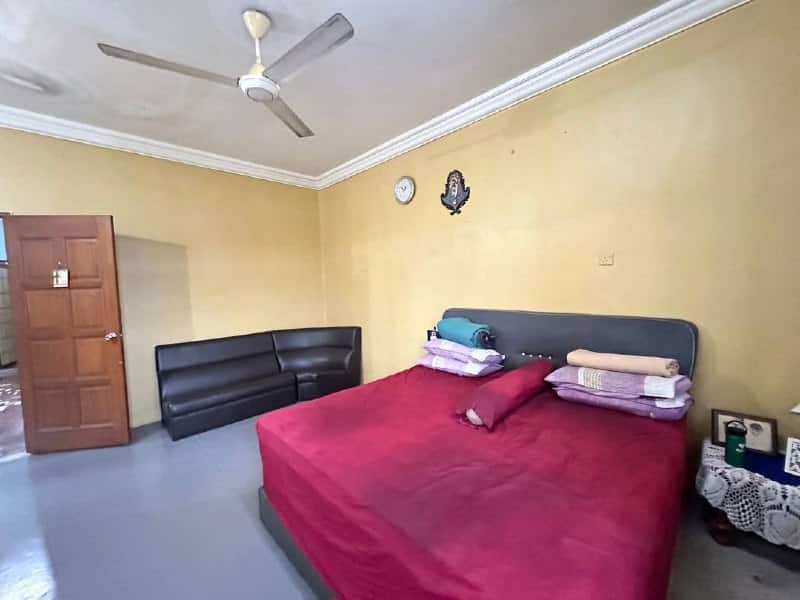 2-Storey Semi-D Taman Bukit Kempas 5