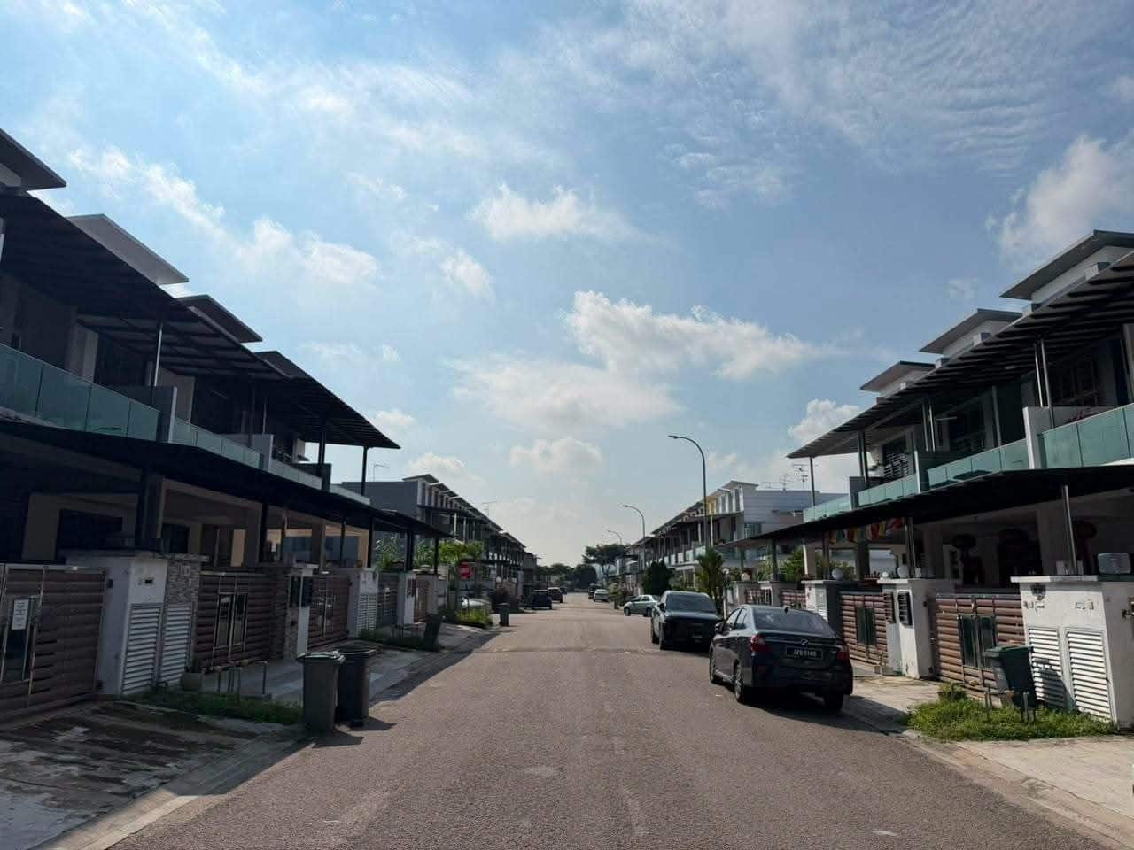 2-Storey Terrace House La Garden @ Austin 9