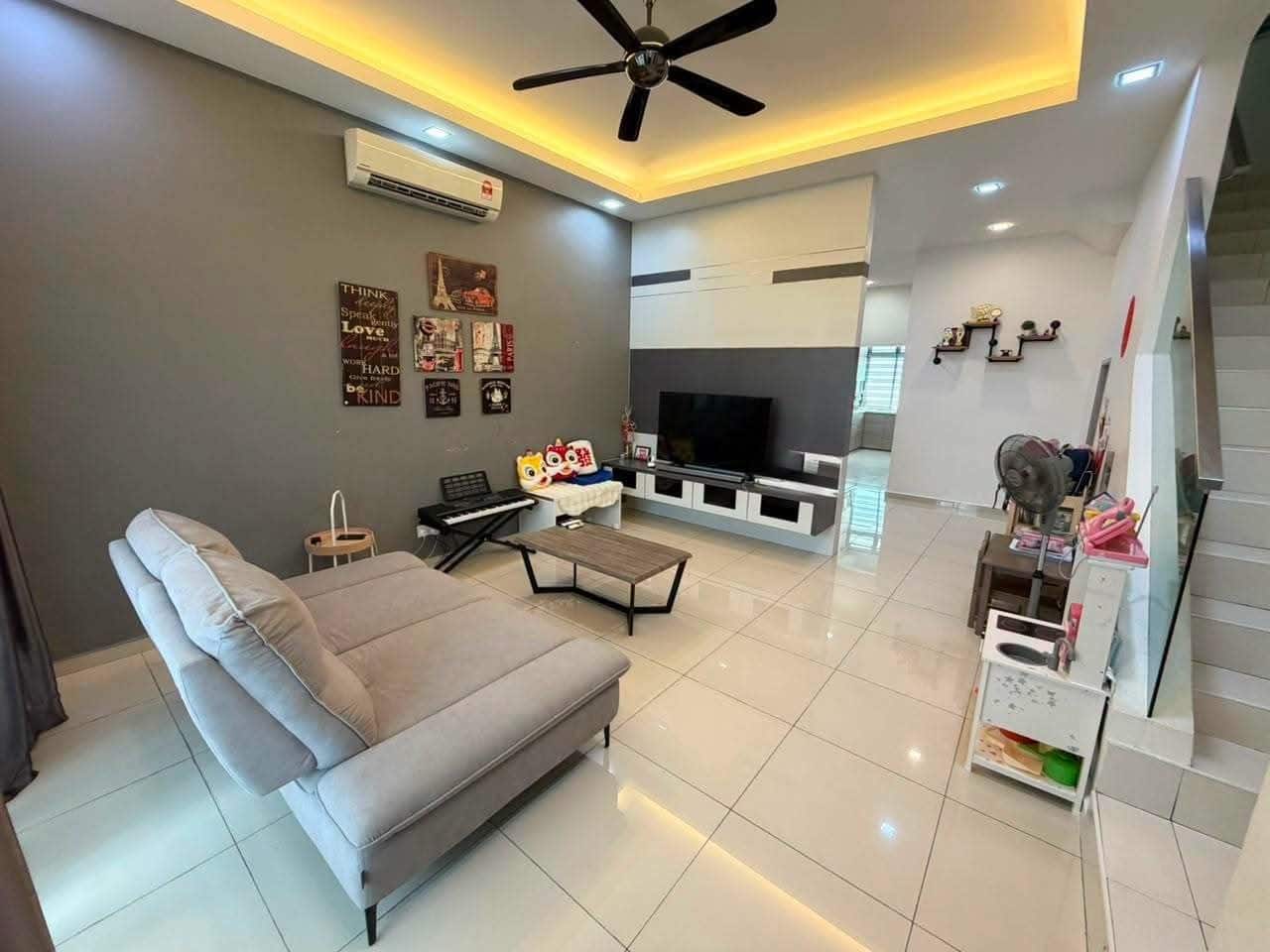 2-Storey Terrace House La Garden @ Austin 1