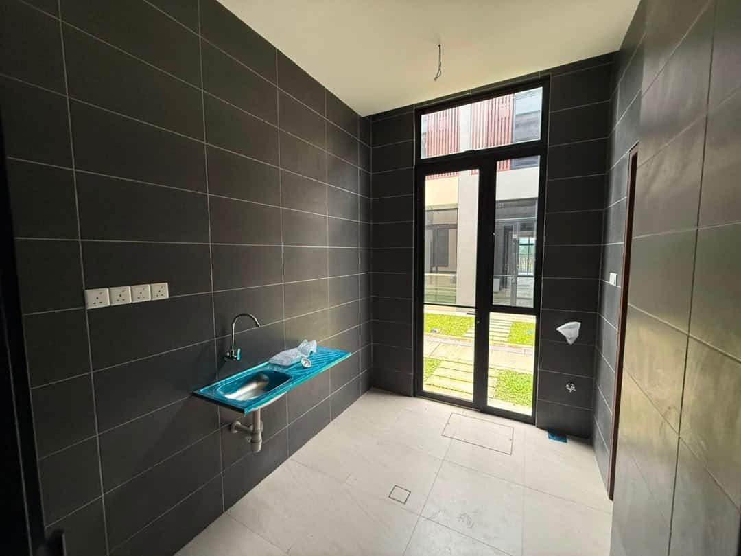 Double Storey Superlink Aurora Sentral Villa 9