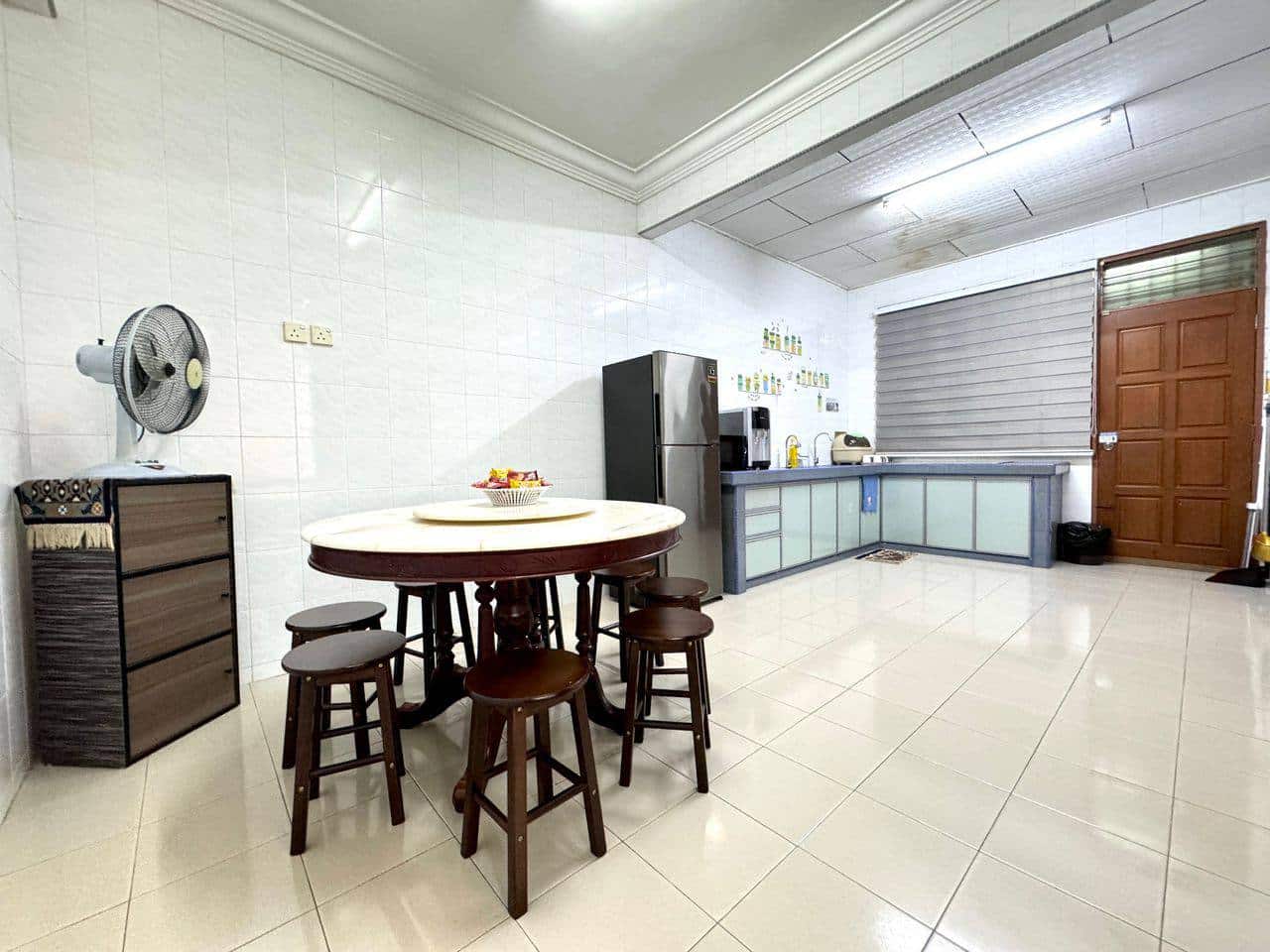 Double Storey Terrace House Taman Bukit Kempas 10