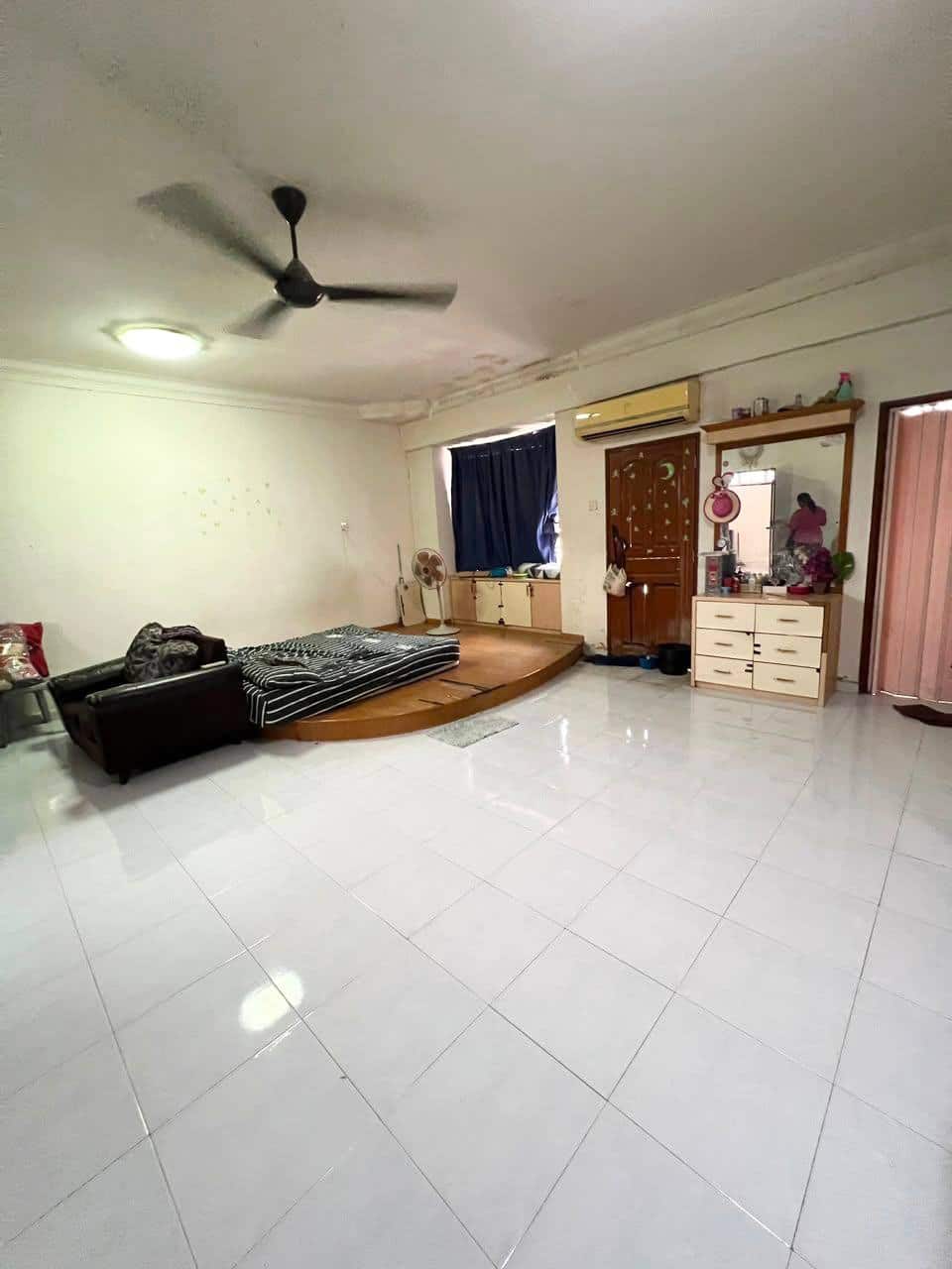 2.5-Storey Terrace House Taman Pulai Utama 5