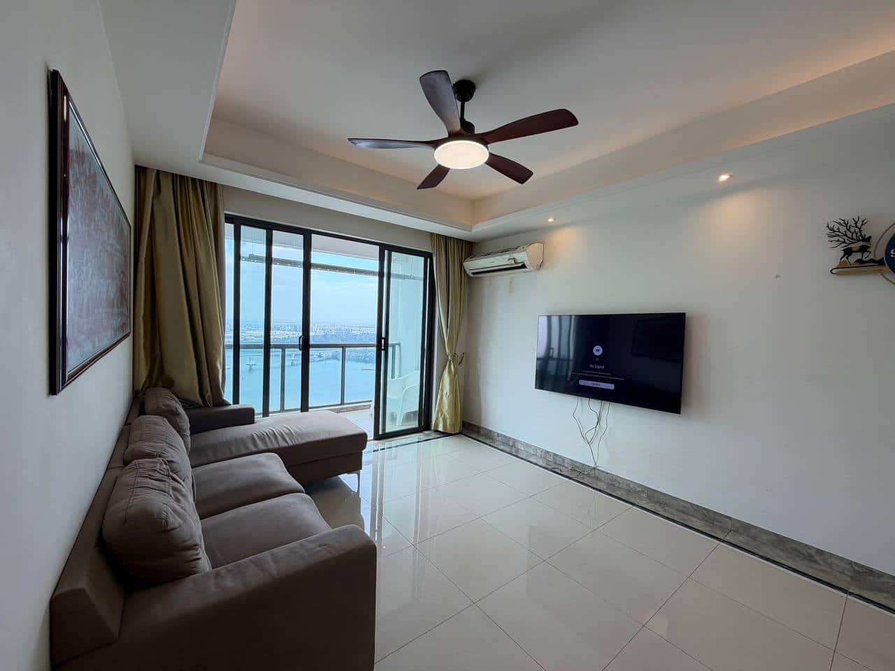Condo R&F Princess Cove 2
