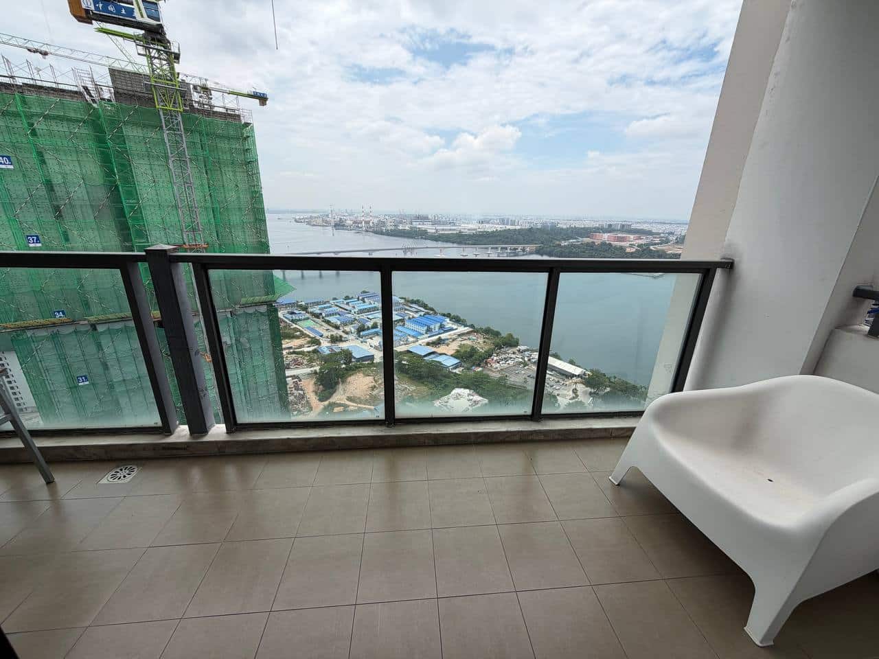 Condo R&F Princess Cove 6