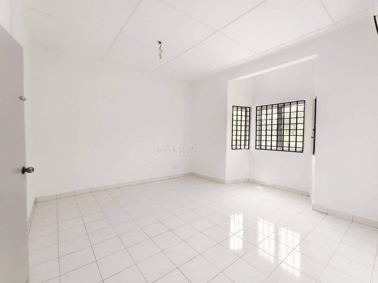 2-Storey Terrace House Bandar Selesa Jaya 4