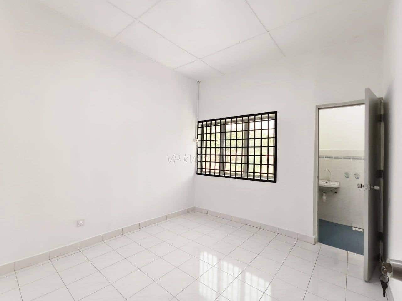2-Storey Terrace House Bandar Selesa Jaya 5