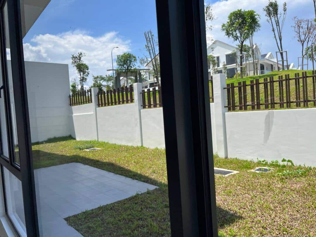 3-Storey Cluster Corner Lot The Woodland Horizon Hills 4