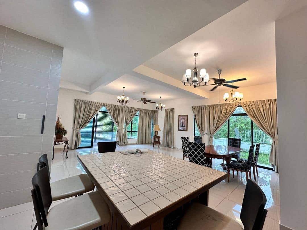 2.5-Storey Semi-D Nusa Idaman Presint 5 2