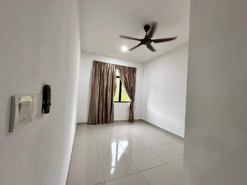 2.5-Storey Semi-D Nusa Idaman Presint 5 7