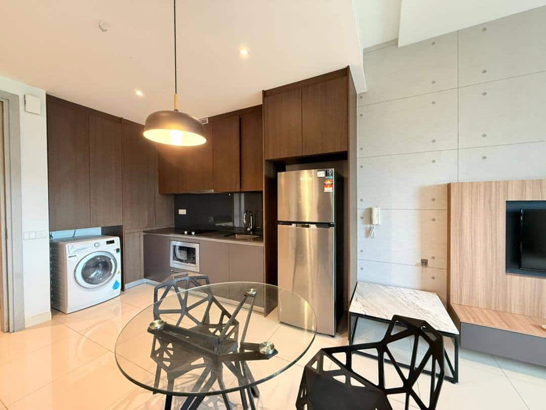 Studio Grand Medini 4