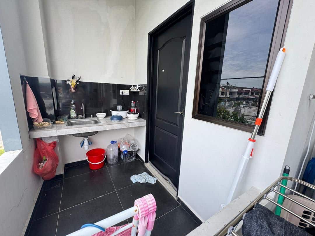 2-Storey Terrace House with Mezzanine Floor Taman Sentosa 4