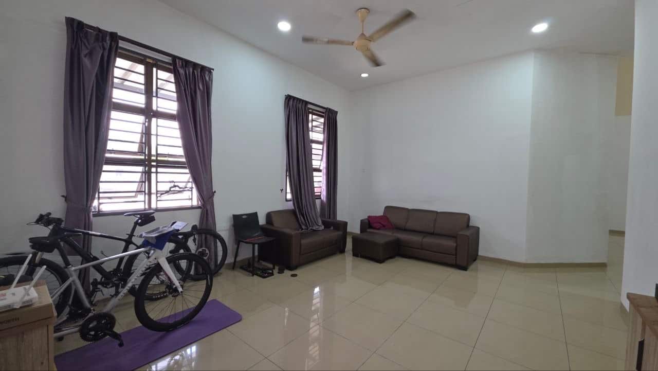 Single Storey Semi-D Jalan Bahagia Kampung Batu Dua Puluh Lapan, Pekan Nanas