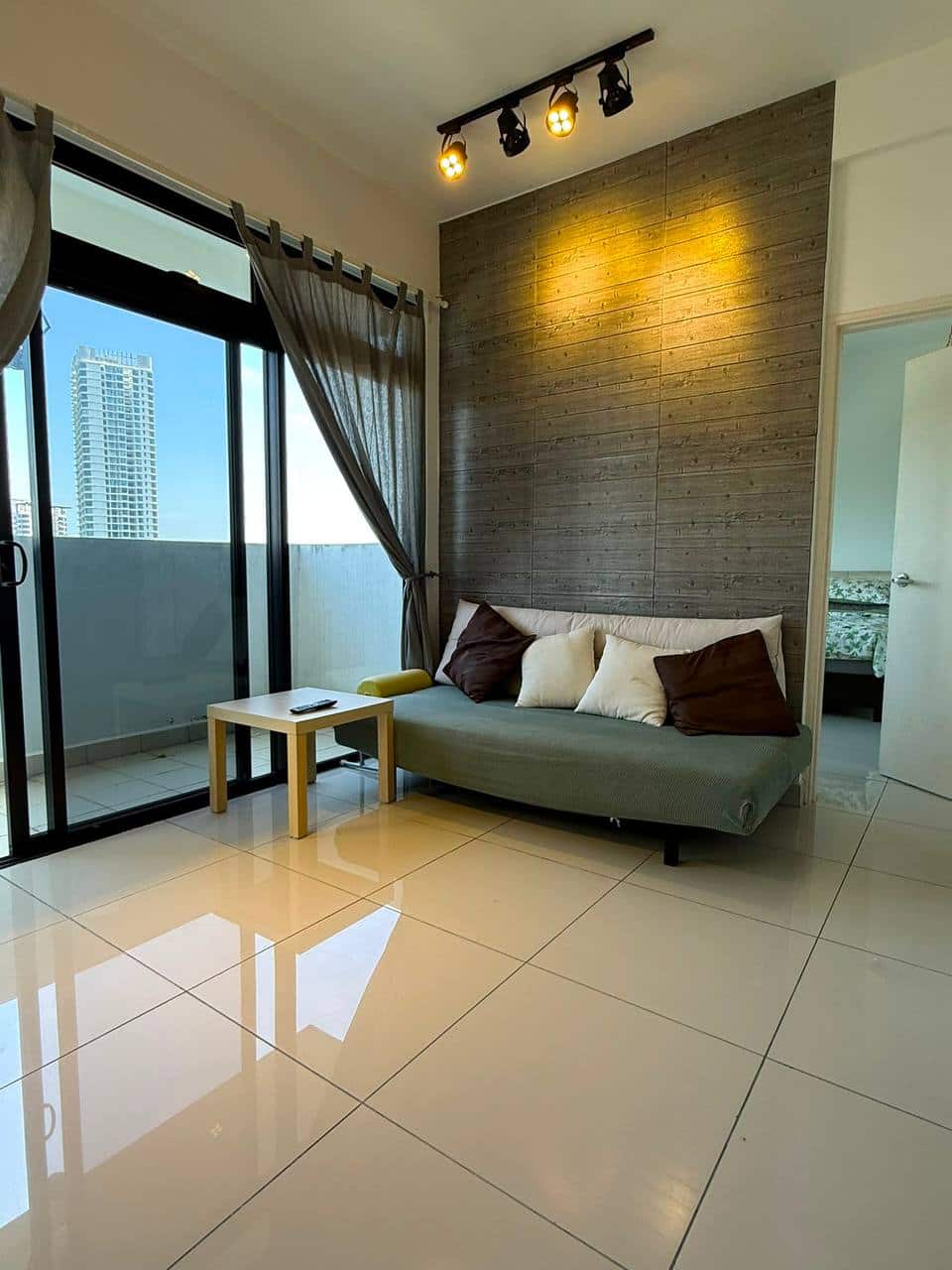 Condo Meridin Medini 4