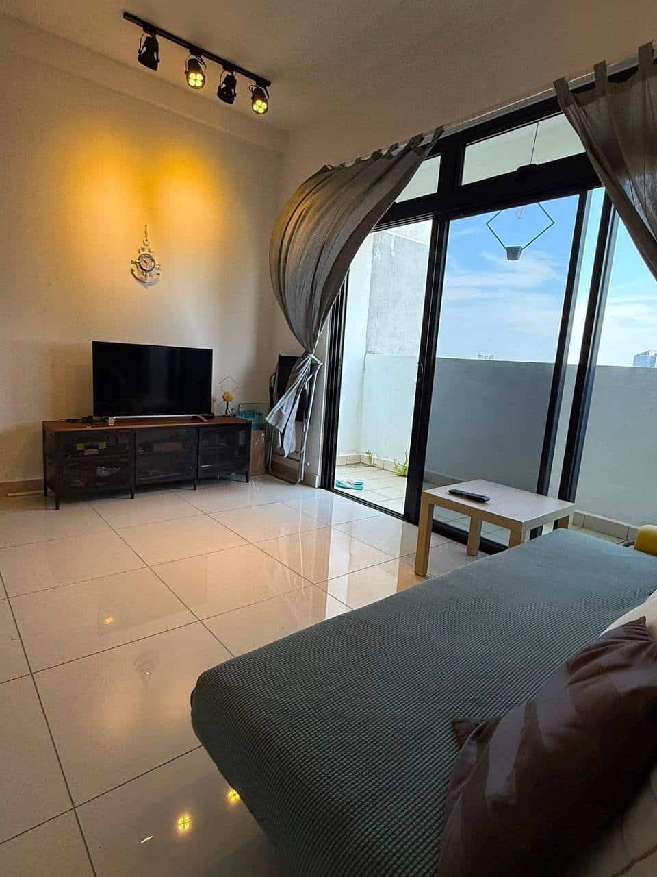Condo Meridin Medini 2