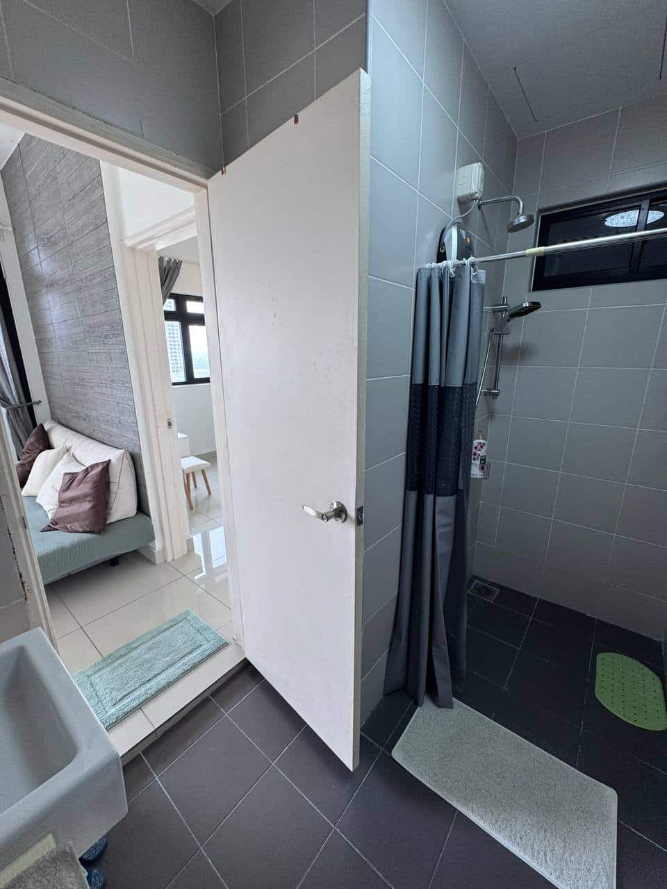 Condo Meridin Medini 8