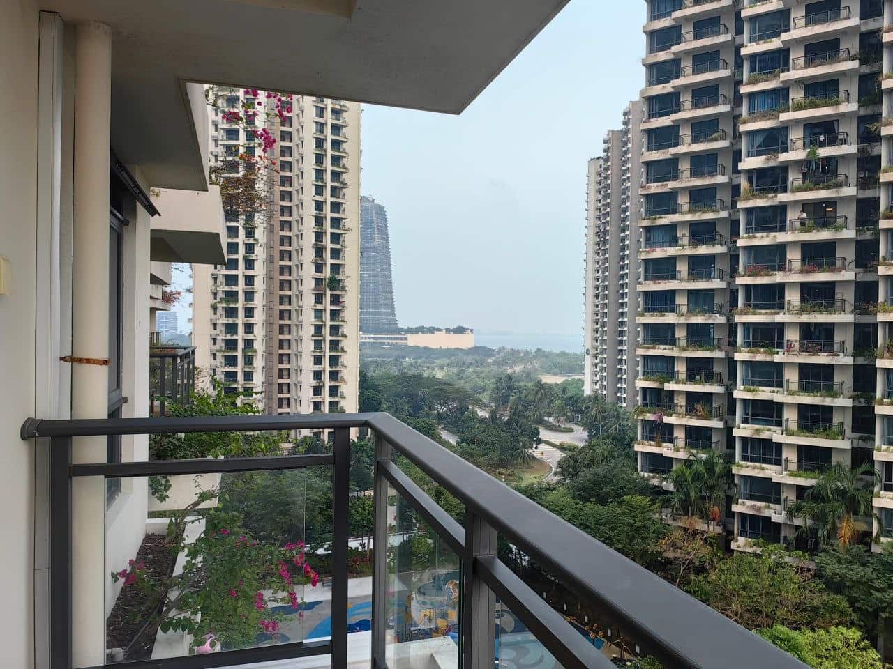 Condo Forest City 6