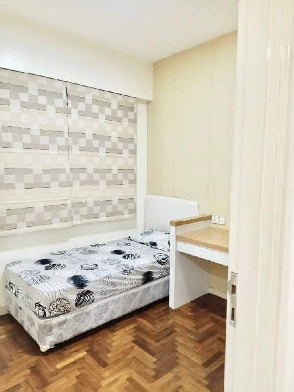Apartment Taman Molek 5