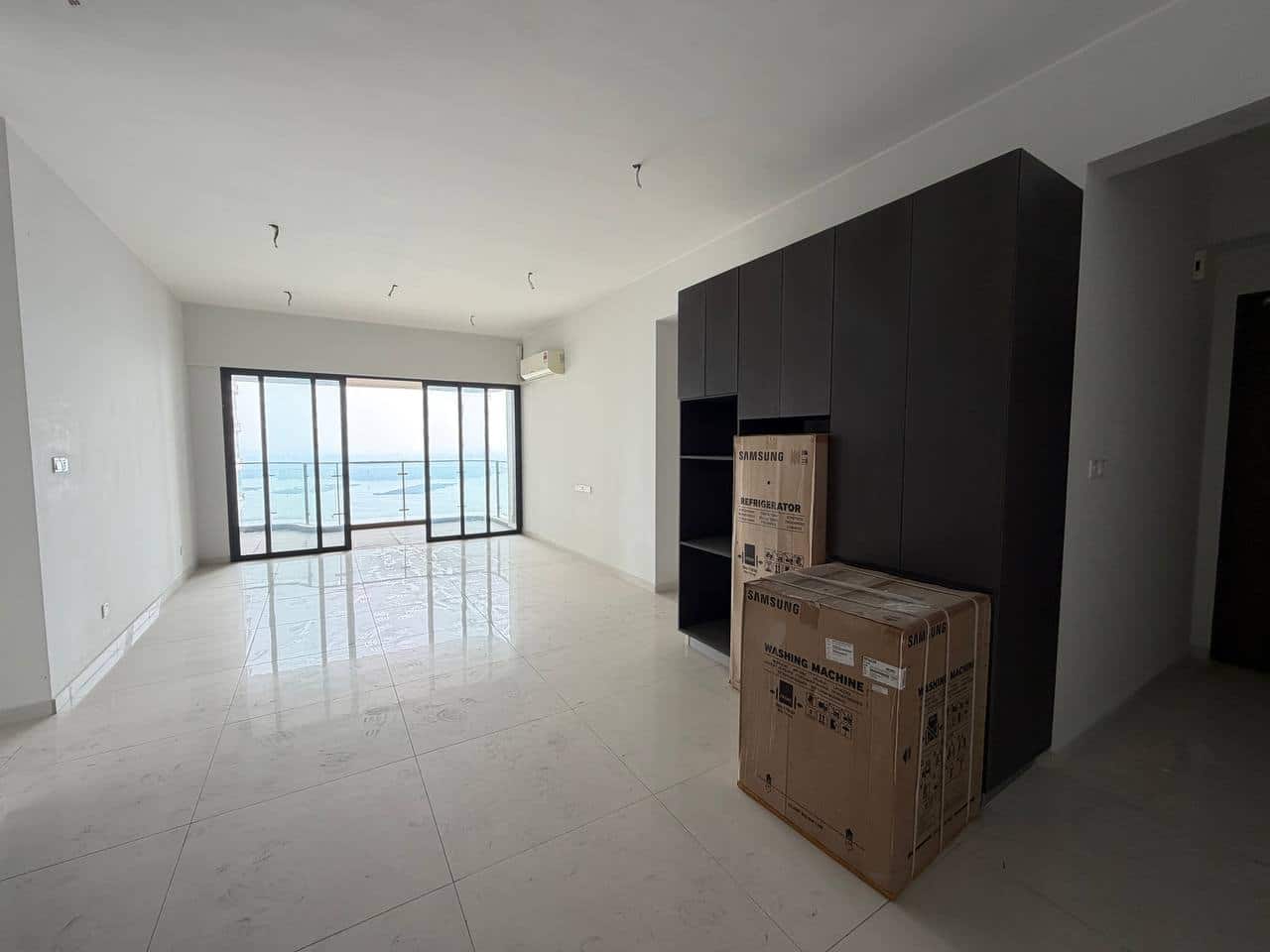 Condominium Royal Strand Country Garden Danga Bay 4