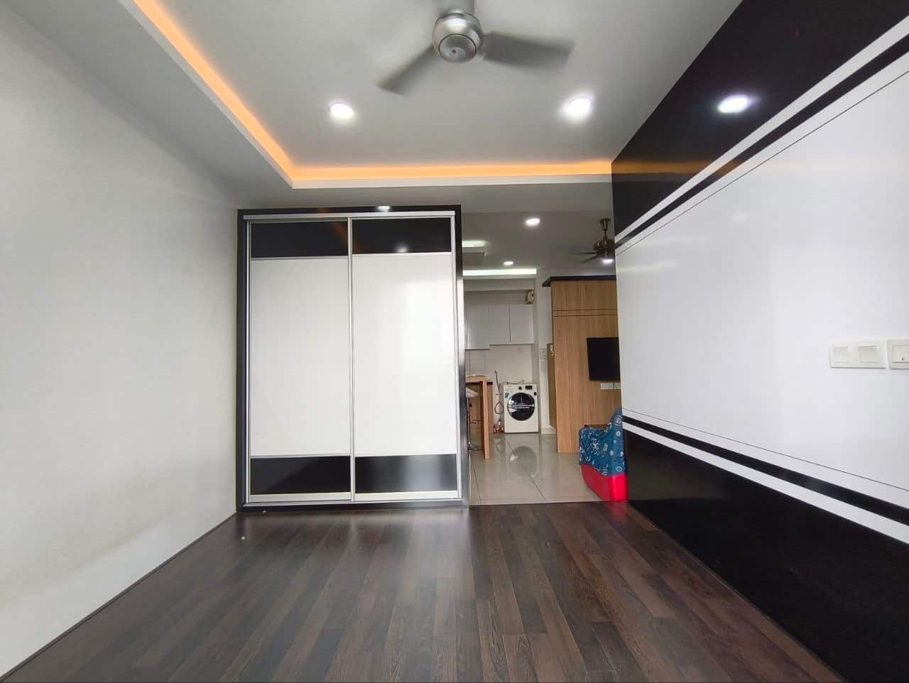 Studio Greenfield Regency @ Tampoi 6