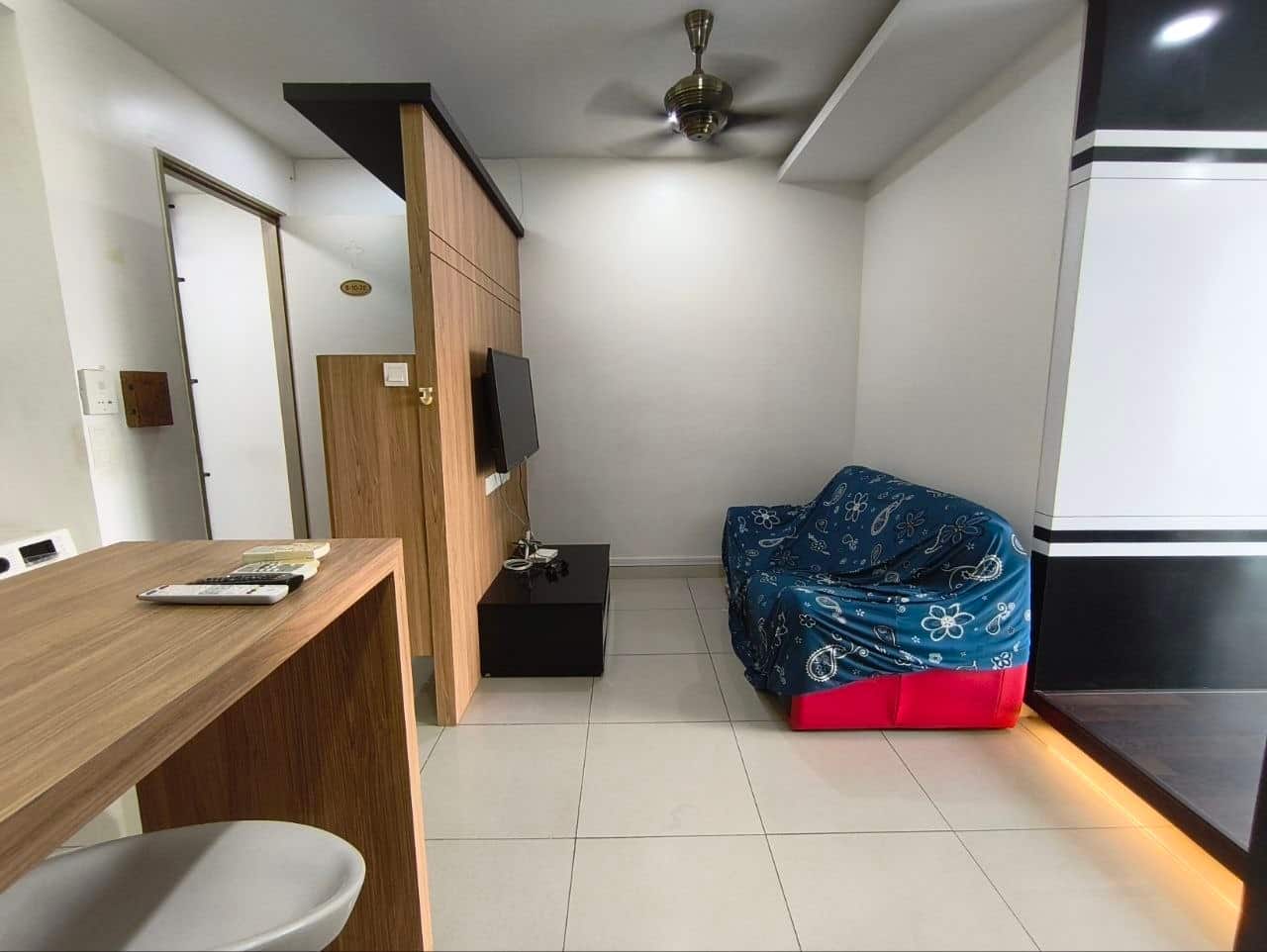 Studio Greenfield Regency @ Tampoi 4