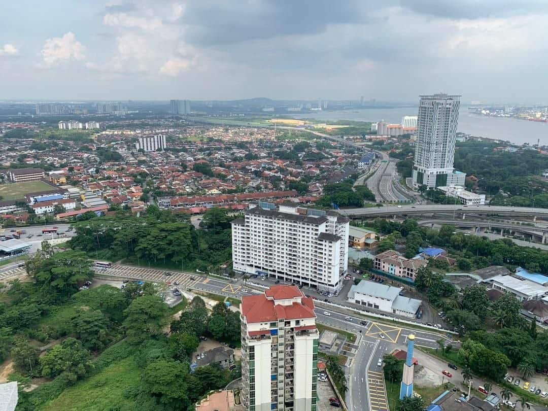 Condominium TriTower Residence 9
