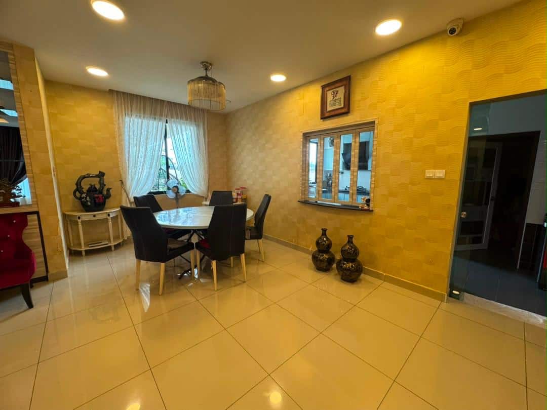 Double Storey Corner Lot Cluster House Taman Mutiara Mas 2