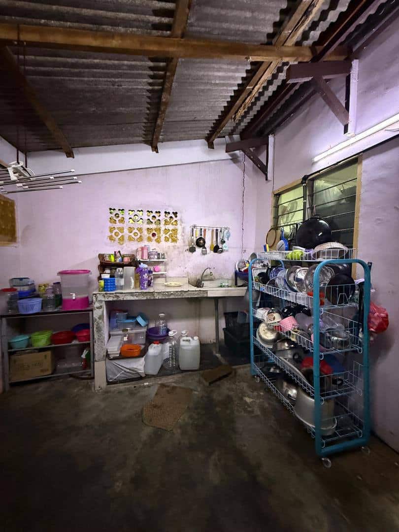 Double Storey Low Cost Taman Molek 7