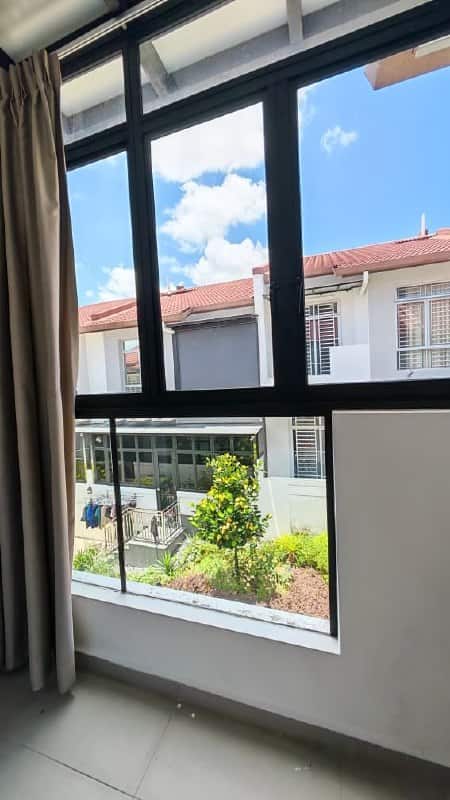 Condominium Country Garden Danga Bay 4