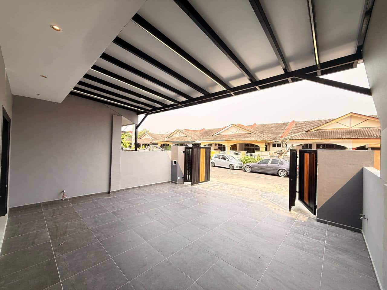 2-Storey Terrace House Taman Melawati, Skudai 7