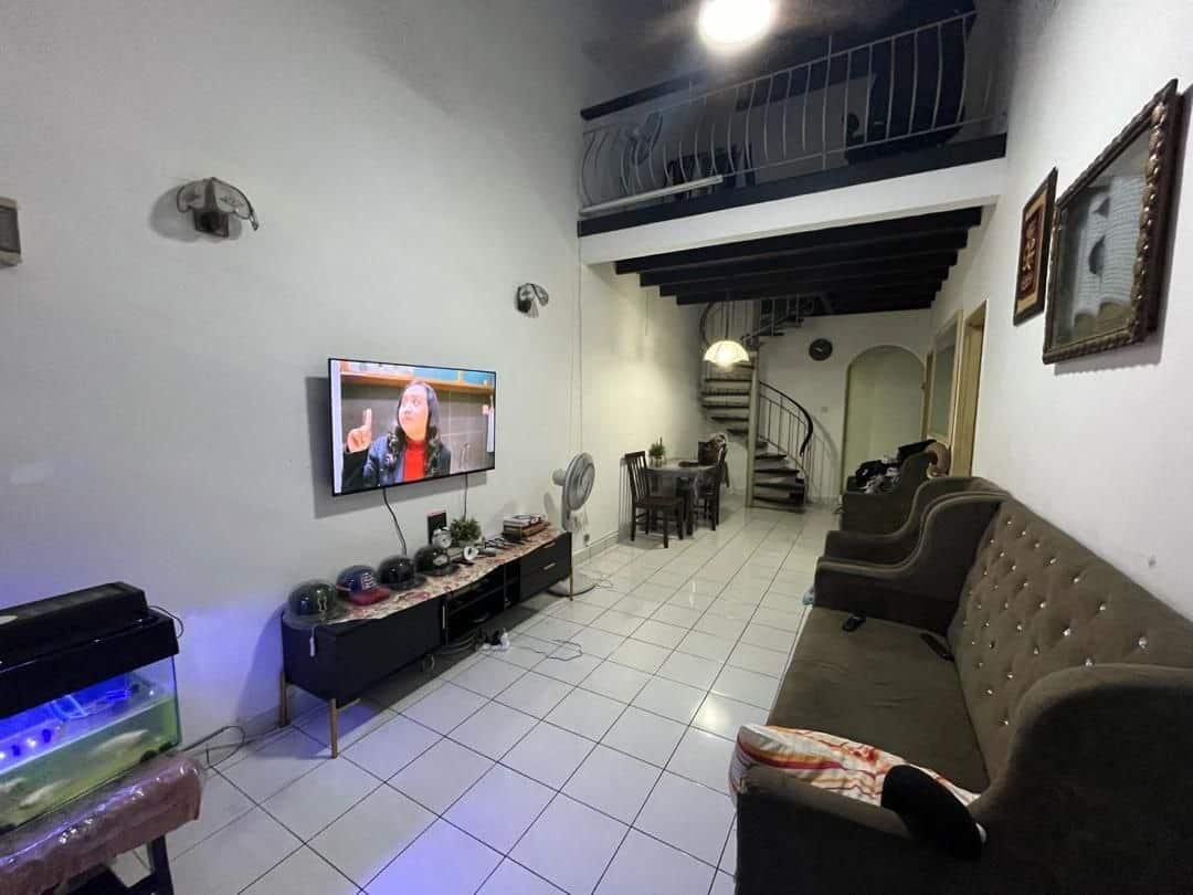 1.5-Storey Corner House Taman Molek 4