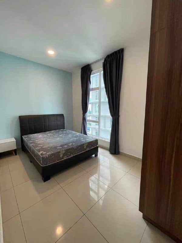 Condo Larkin 3