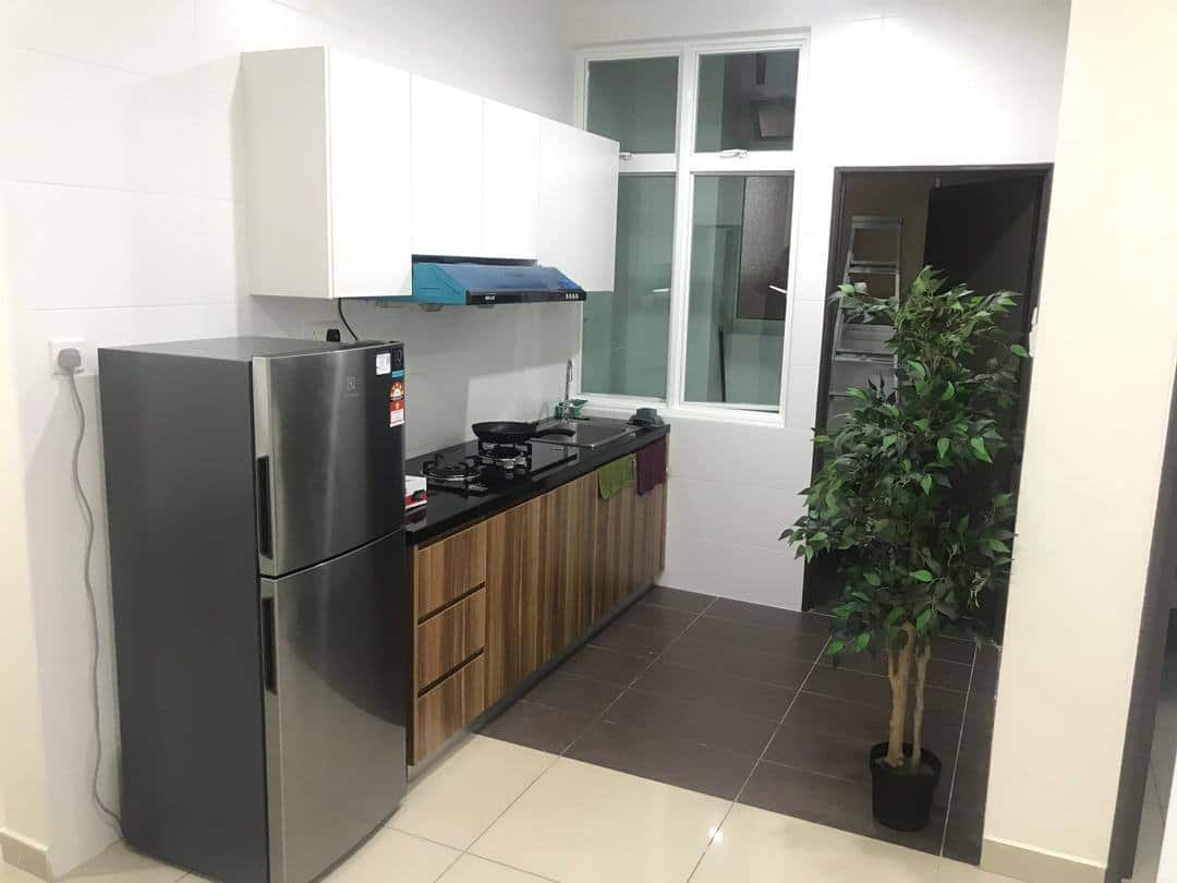 Condo Larkin 4